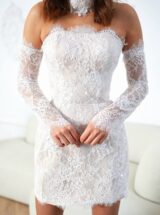 Arabella - szyta na miarę, krótka, koronkowa suknia mini ślubna, opcja z bolerkiem, z rękawami, z chokerem