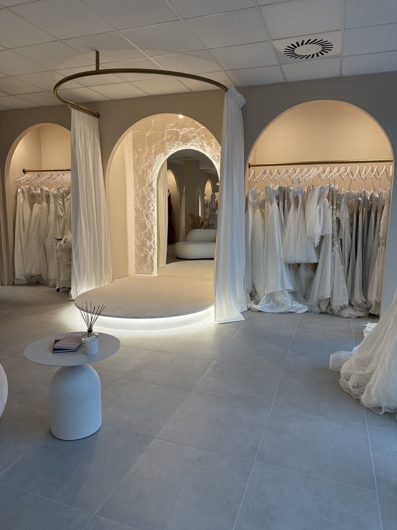 Salon DRESS ON NOW w Limanowej, wnętrze, zdjęcie 4