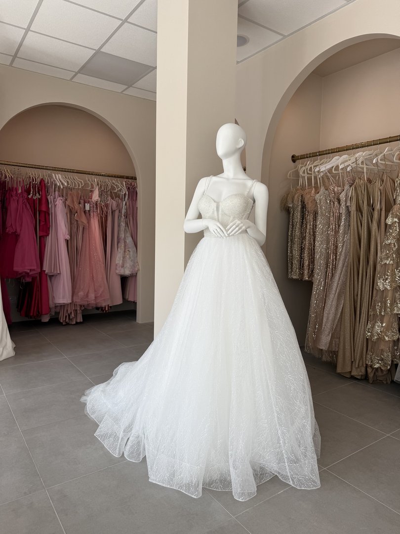 Salon DRESS ON NOW w Limanowej, wnętrze, zdjęcie 6